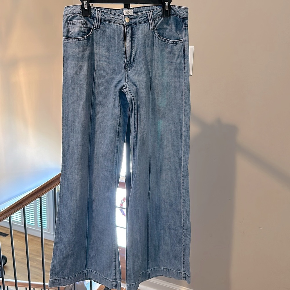 Cache Light Wash Wide Leg Jeans